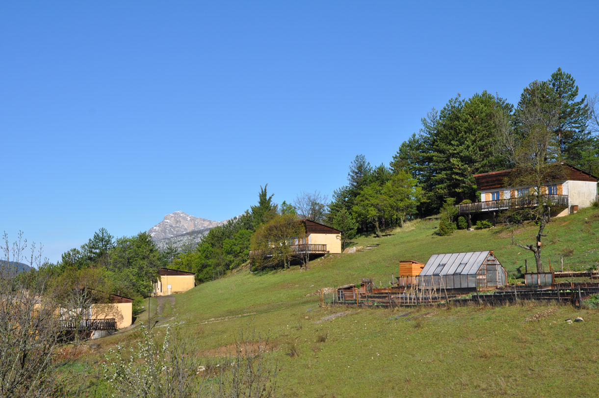 Chalets en pleine nature à Pennes-le-sec